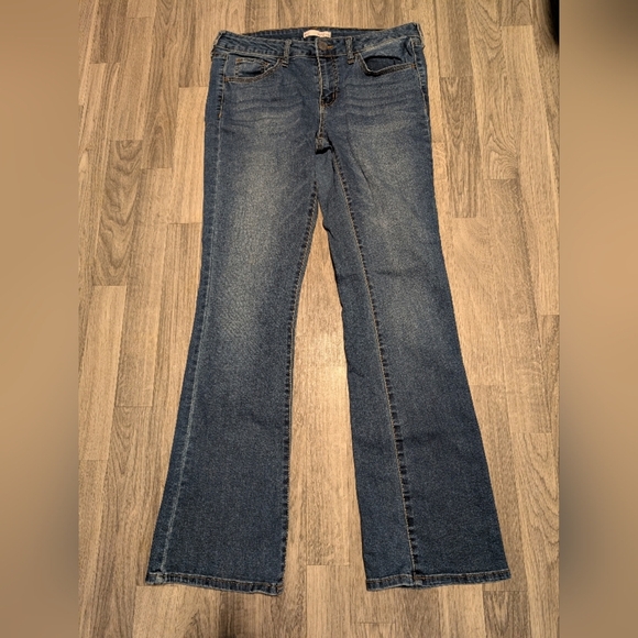 SO Blue Boot Cut Jeans with Classic Flare - Picture 1 of 4
